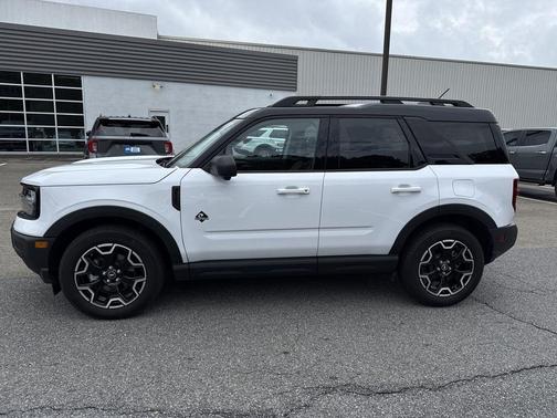 OXFORD WHITE 2025 Ford Bronco Sport Outer Banks