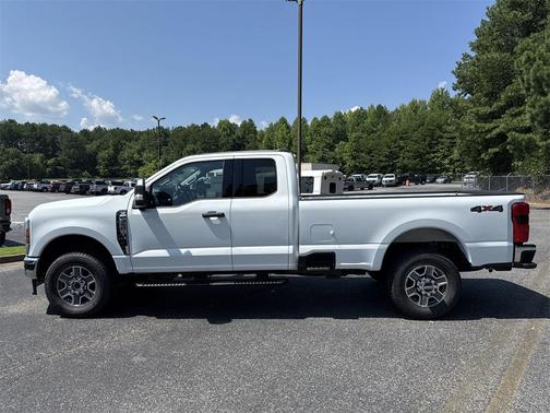 2025 Ford F-350 XLT
