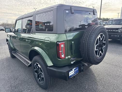 2025 Ford Bronco Outer Banks