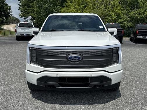 2023 Ford F-150 Lightning LARIAT