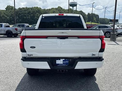2023 Ford F-150 Lightning LARIAT