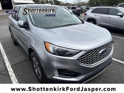 Iconic Silver Metallic 2023 Ford Edge SEL