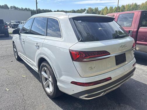 2024 Audi Q7 55 Premium