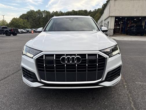 2024 Audi Q7 55 Premium