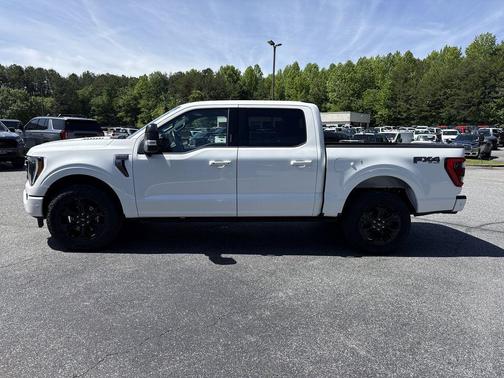 Star White Metallic Tri-Coat 2023 Ford F-150 Platinum
