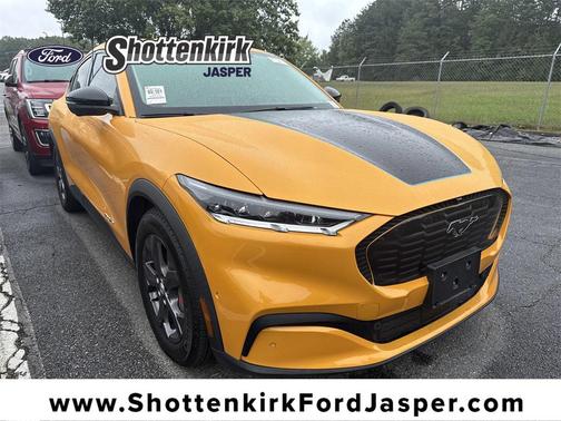 2023 Ford Mustang Mach-E Select