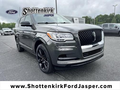 2022 Lincoln Navigator Black Label