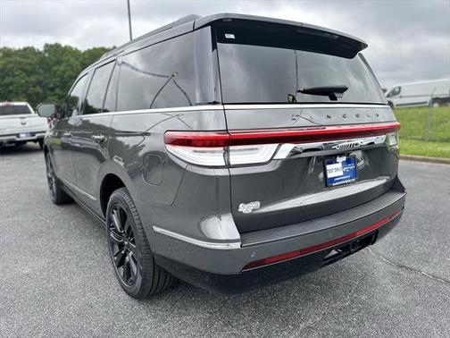 2022 Lincoln Navigator Black Label