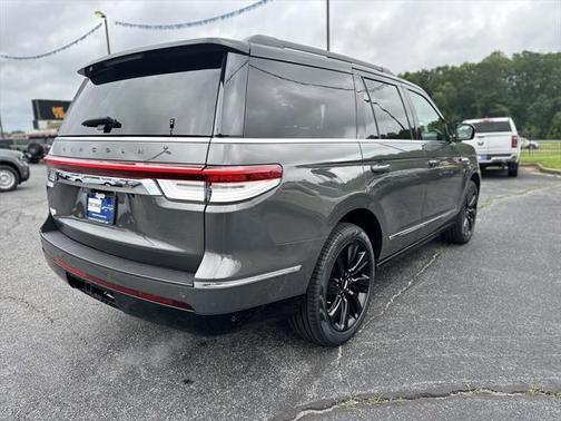 2022 Lincoln Navigator Black Label
