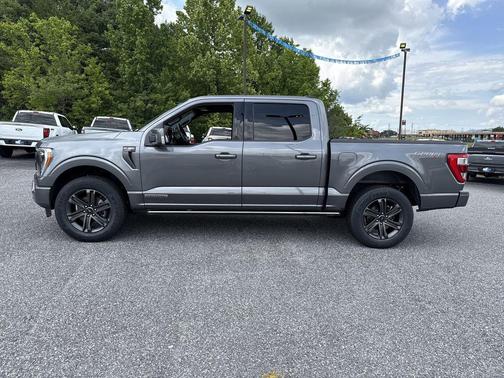 CARBONIZED GRAY METALLIC 2023 Ford F-150 Lariat