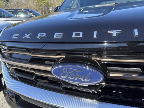 2025 Ford Expedition King Ranch