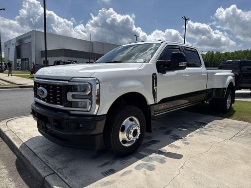 Star White Metallic Tri-Coat 2024 Ford F-350 King Ranch