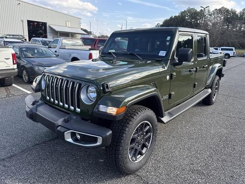 2022 Jeep Gladiator Overland