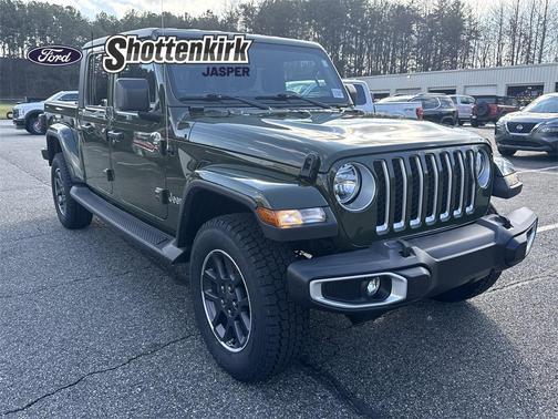 2022 Jeep Gladiator Overland
