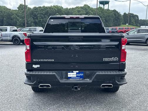 2022 Chevrolet Silverado 1500 High Country