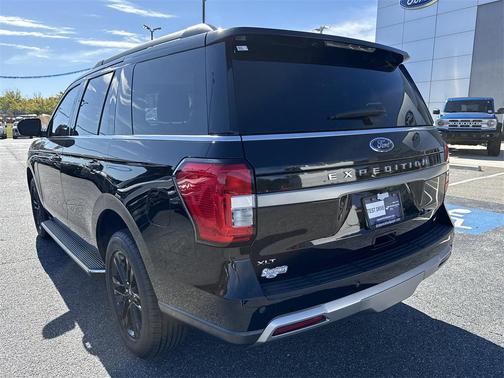 2023 Ford Expedition XLT