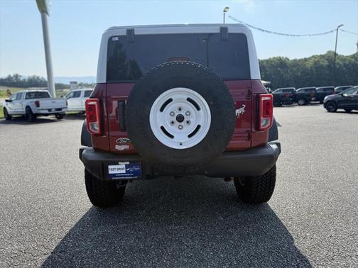 2025 Ford Bronco Heritage Edition