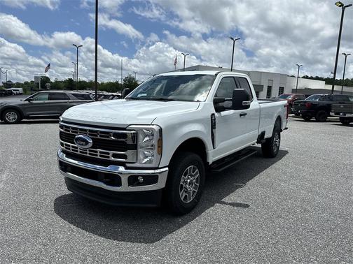 2025 Ford F-350 XLT
