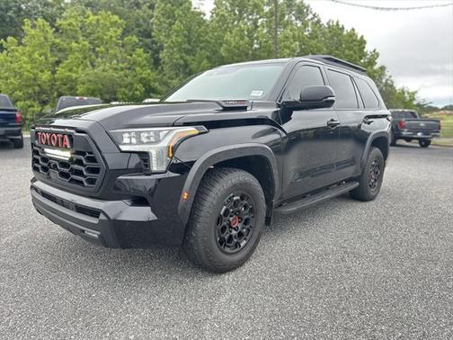 2025 Toyota Sequoia Base
