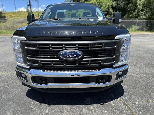 2025 Ford F-250 XL