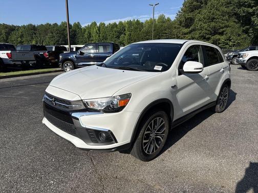 White 2019 Mitsubishi Outlander Sport 2.0 ES