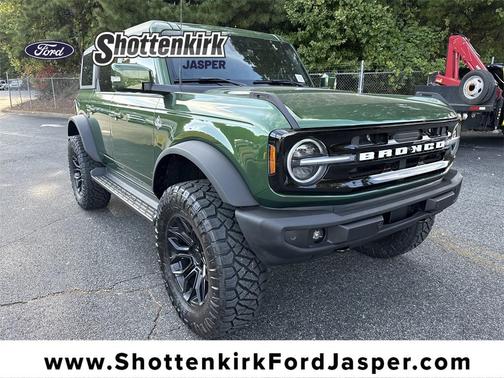 2025 Ford Bronco Outer Banks