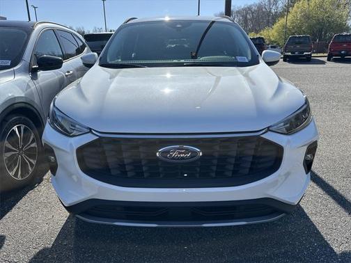 2025 Ford Escape PHEV SE