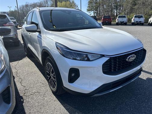 2025 Ford Escape PHEV SE