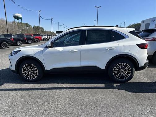 2025 Ford Escape PHEV SE