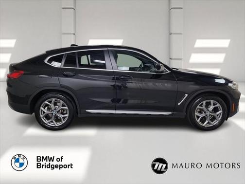 2024 BMW X4 xDrive30i