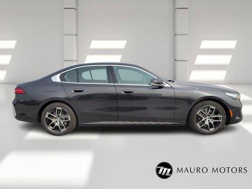 2026 BMW 530 i xDrive