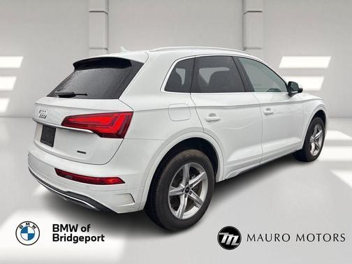 2022 Audi Q5 40 Premium