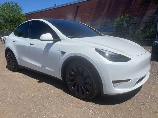 2023 Tesla Model Y Performance