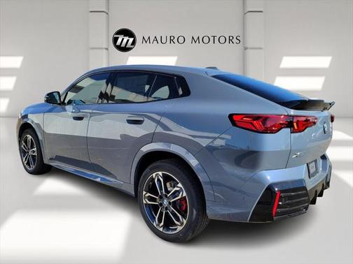2025 BMW X2 xDrive28i