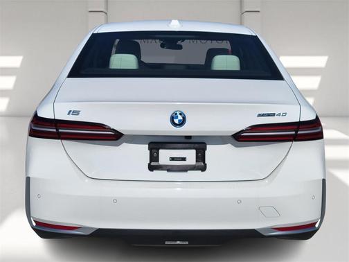 2024 BMW i5 eDrive40