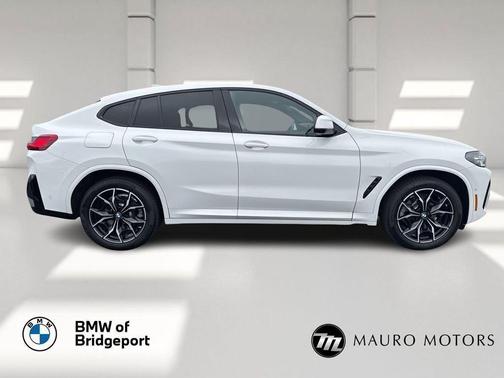 2023 BMW X4 xDrive30i