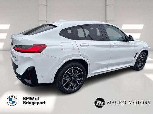 2023 BMW X4 xDrive30i