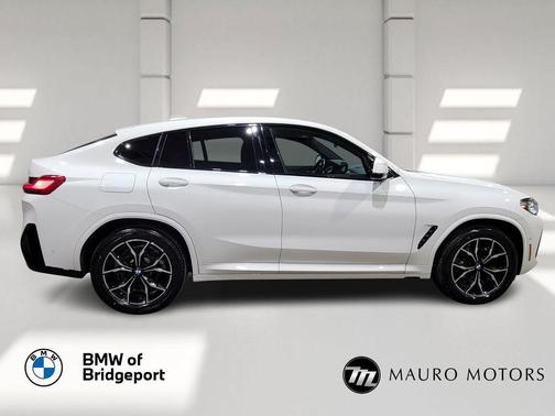 2023 BMW X4 xDrive30i