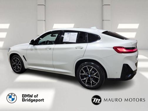 2023 BMW X4 xDrive30i
