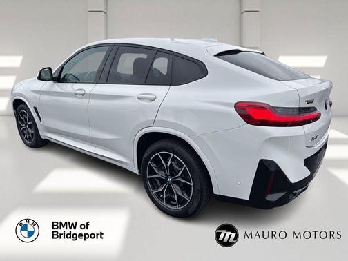 2023 BMW X4 xDrive30i