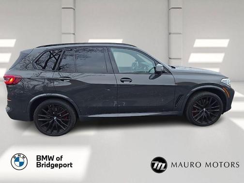 2022 BMW X5 M50i