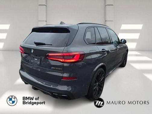 2022 BMW X5 M50i