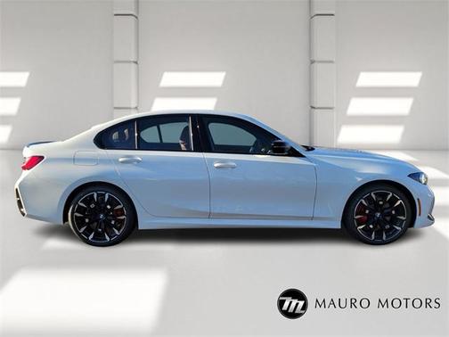 2025 BMW 330 i xDrive