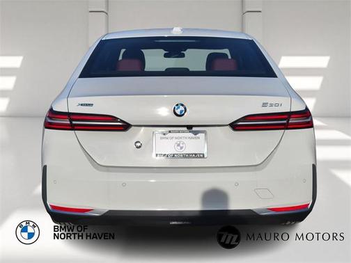 2025 BMW 530 i xDrive