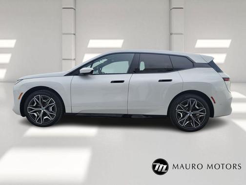 2026 BMW iX xDrive60