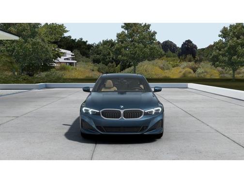 2025 BMW 330 i xDrive