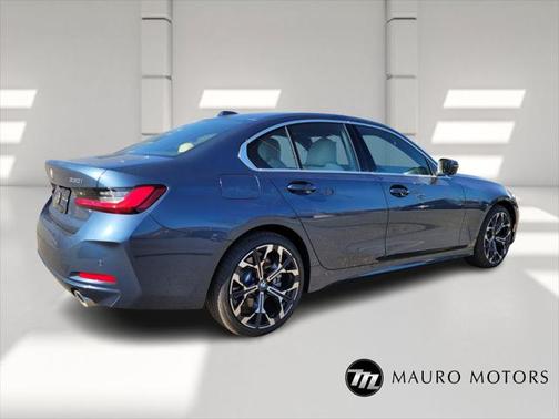 2025 BMW 330 i xDrive