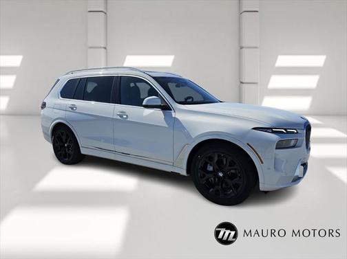2025 BMW X7 xDrive40i