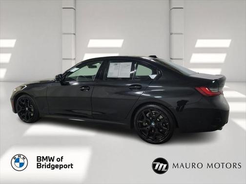2025 BMW 330 i xDrive
