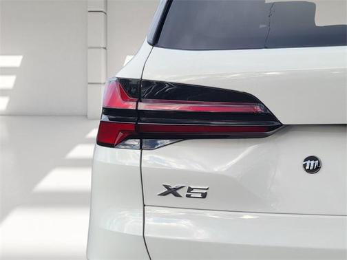 2025 BMW X5 PHEV xDrive50e